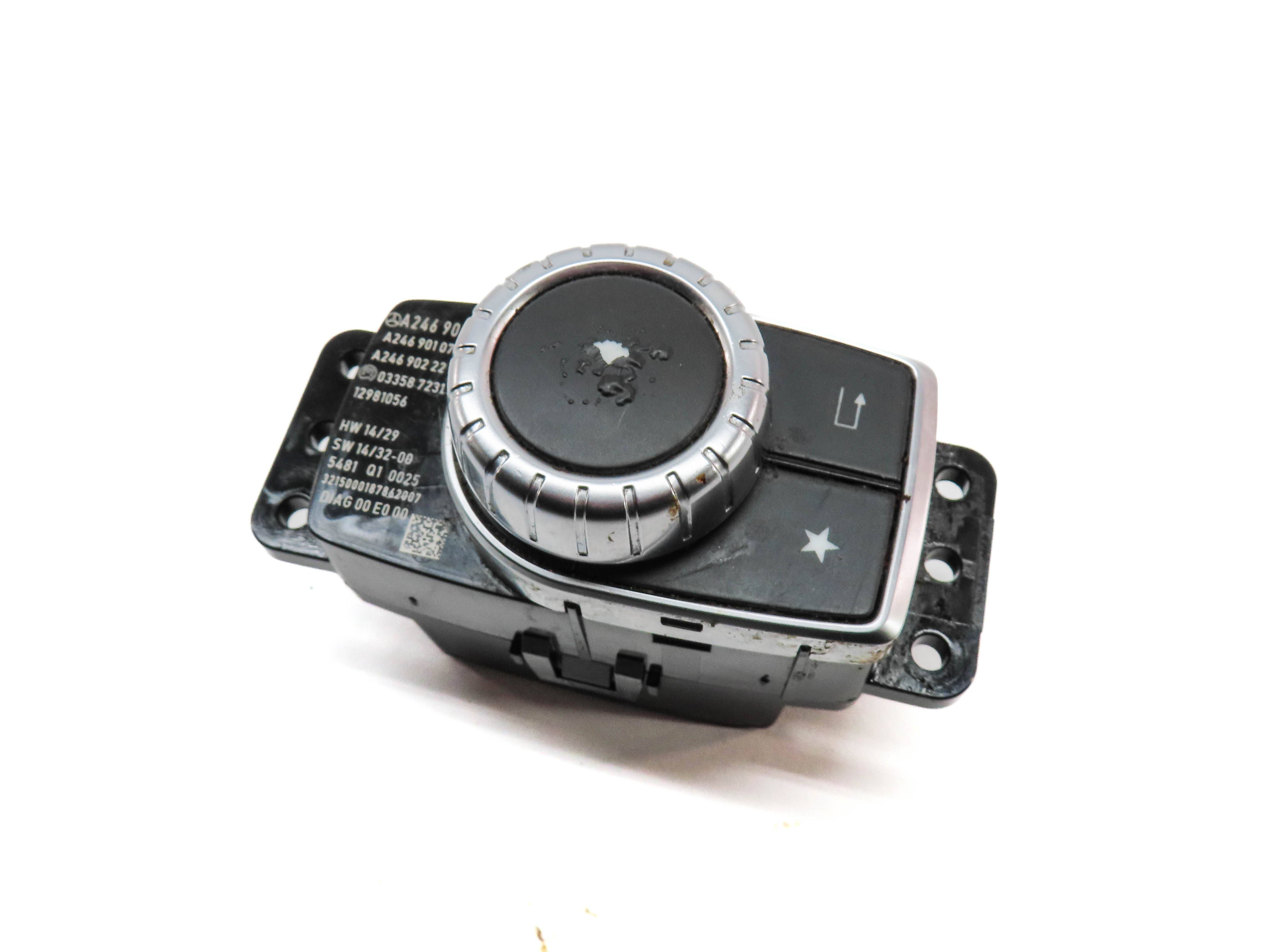 15-20 MERCEDES B250 CLA250 CLA45 GLA250 GLA45 (C117 W246 X156) GPS COMMAND KNOB — exact item pictured